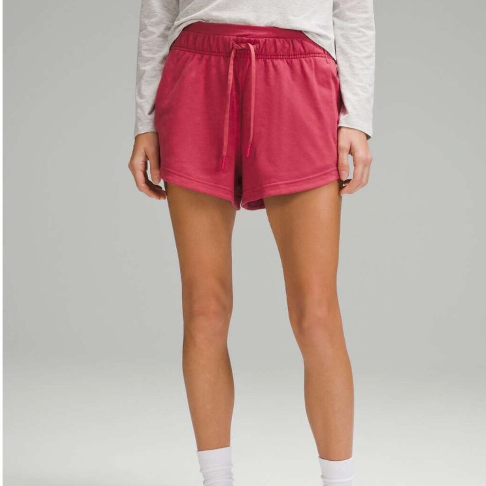 NWT Vintage Rose lululemon Inner Glow High-Rise Short 3" Size 4